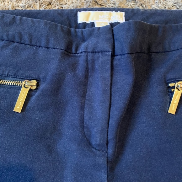 Michael Kora Navy shorts - Picture 3 of 10